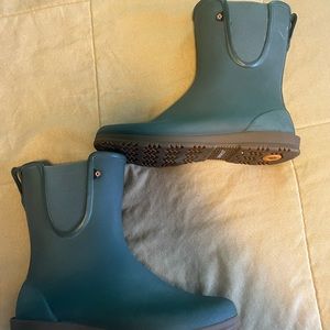 Bogs sweat pea tall green